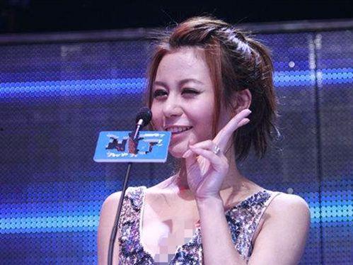 非诚勿扰赵纯资料,从平凡女孩到舞台闪耀之星的蜕变之路